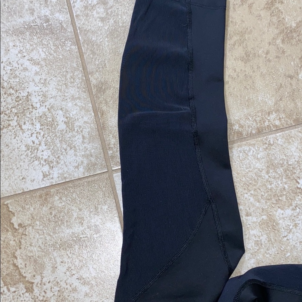 Nike Dri-Fit capris with mesh at bottom - Picture 3 of 3